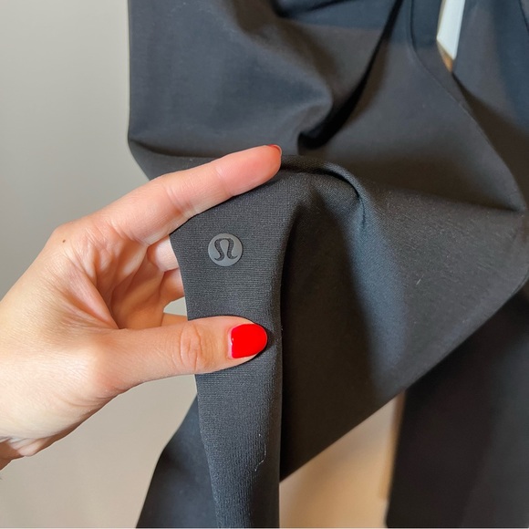 Lululemon Women’s Black On The Move Pants Women’s 6 - Picture 7 of 14